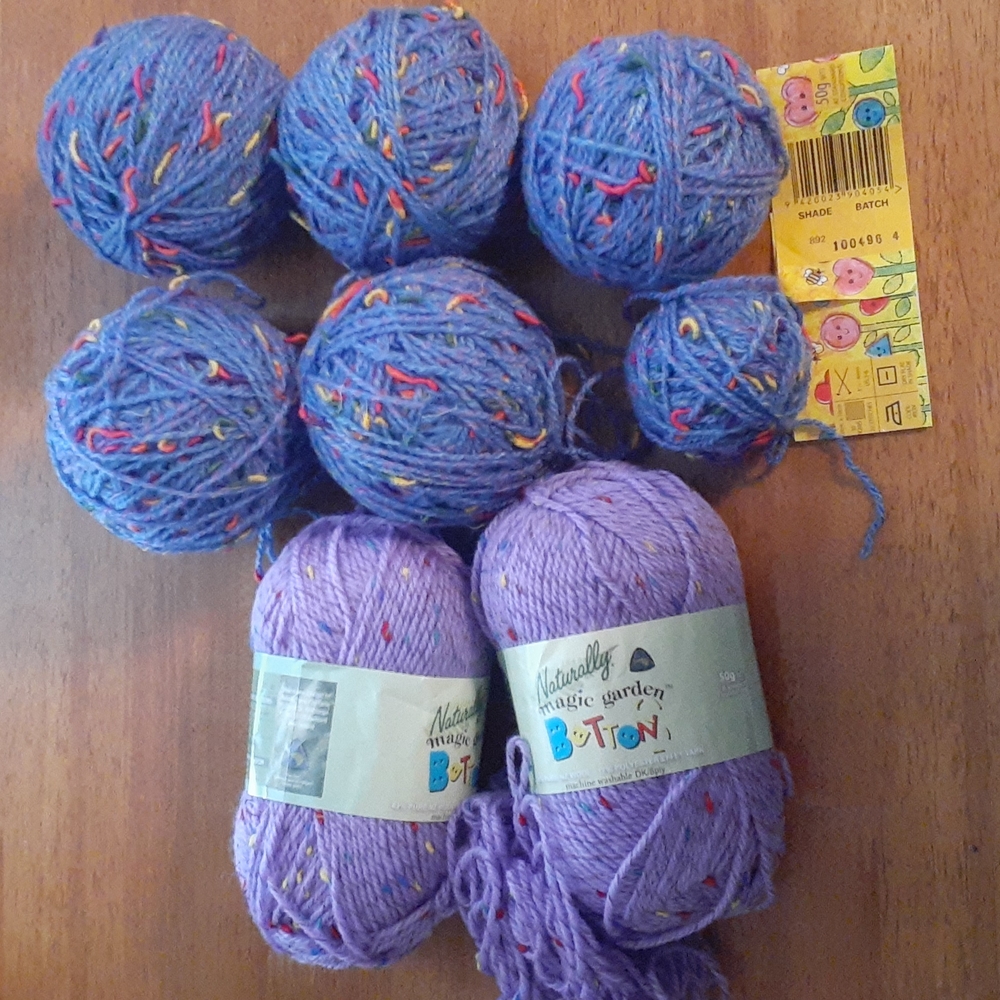 Magic Farden Buttons wash and wear double knit yarn (all skeins/balls measure)